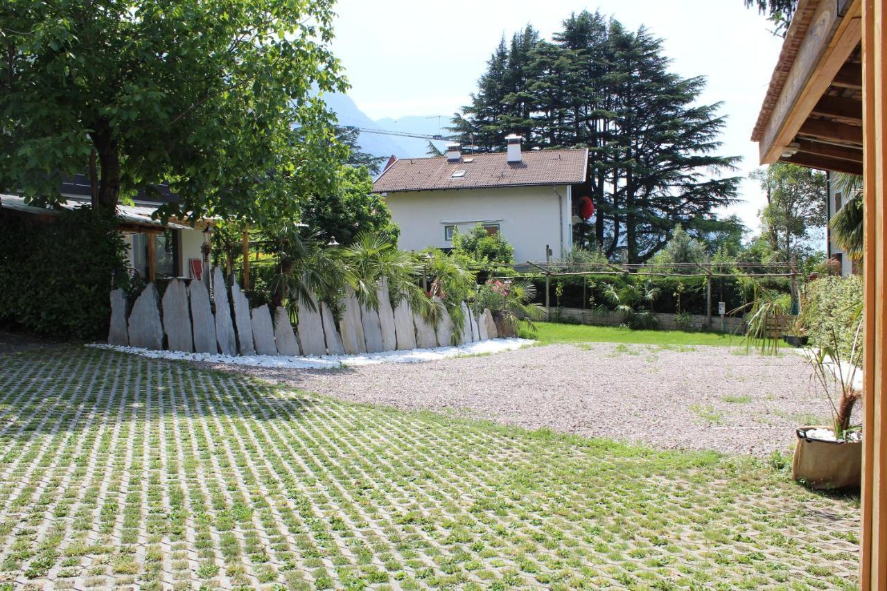 Garni Weingut Hotell Merano Exteriör bild