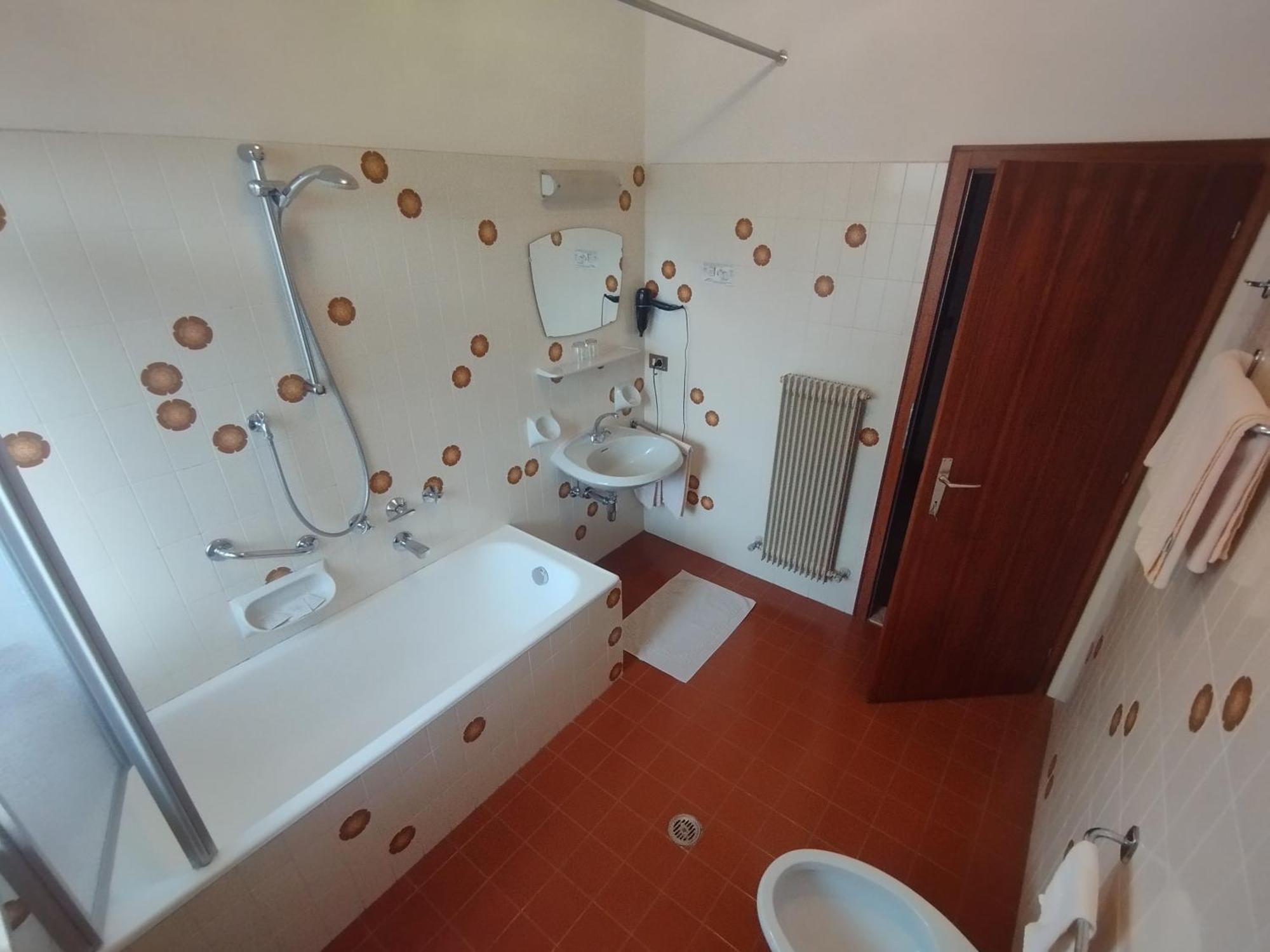 Garni Weingut Hotell Merano Exteriör bild