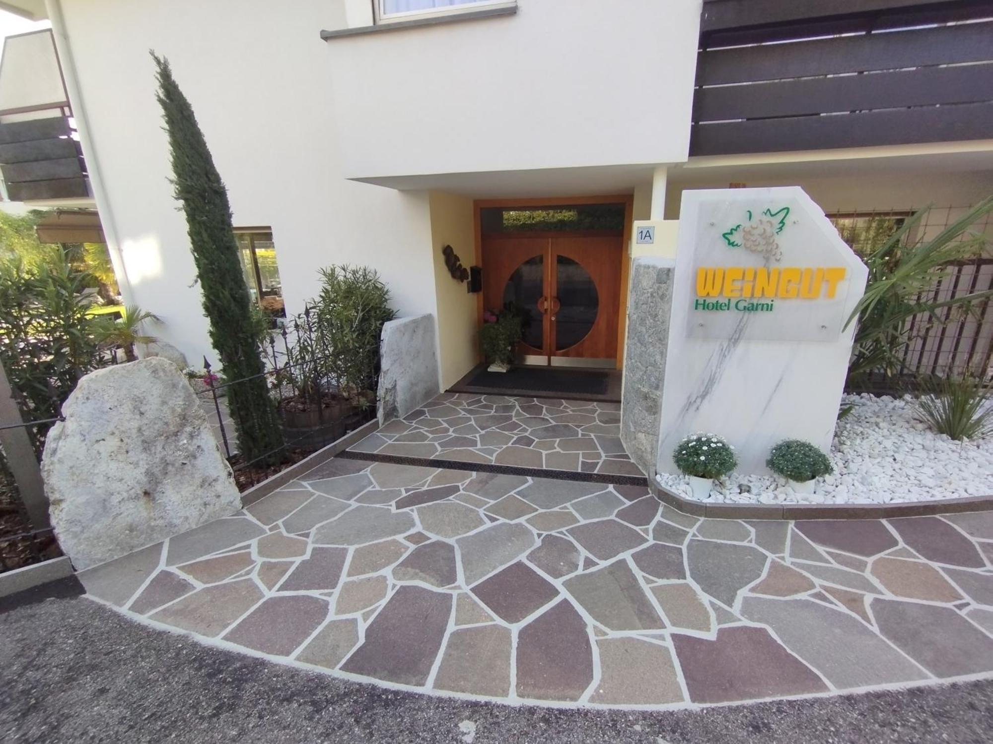 Garni Weingut Hotell Merano Exteriör bild