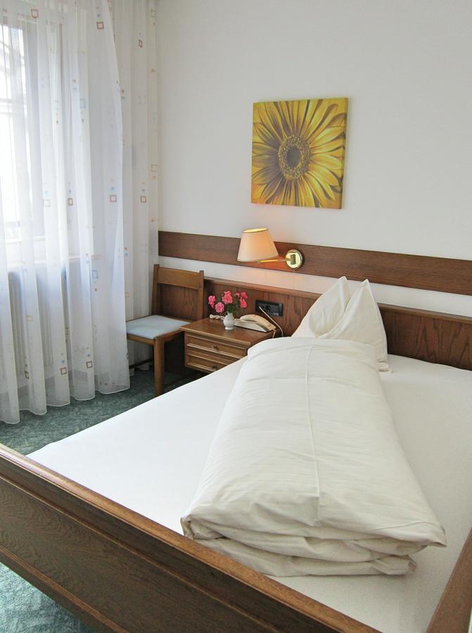 Garni Weingut Hotell Merano Exteriör bild